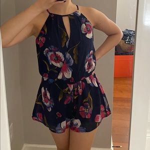 Japna XS floral printed romper EUC